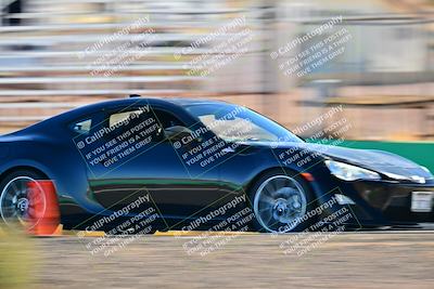 media/Oct-18-2025-Extreme Speed (Sat) [[d6d7e1fef1]]/Group 5/Session 3 (Turn 1)/